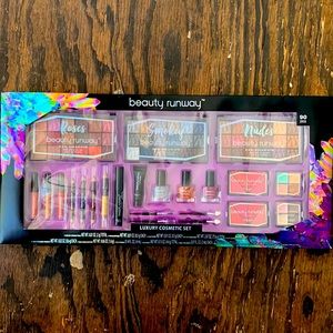 NWT 90 piece luxury cosmetic set